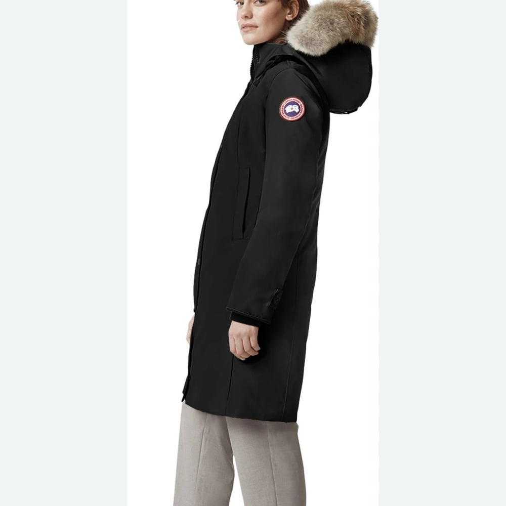 Canada Goose Women’s Sherbrooke Parka Size L